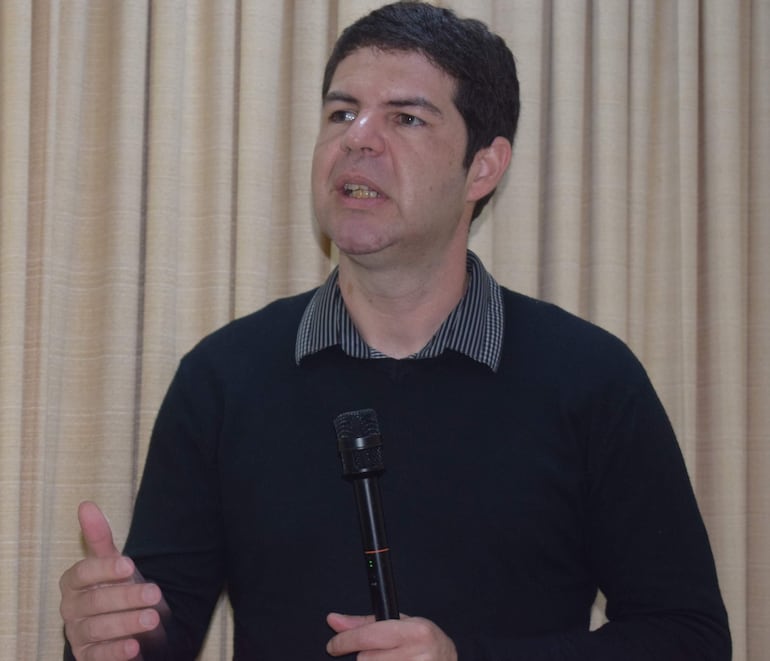 El intendente Juan Aurelio Bobadilla Sánchez (Alianza Todos por Carapeguá).