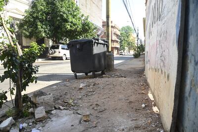 ¿Dónde está la vereda? Caminar por Asunción es todo menos placentero debido a esta situación.