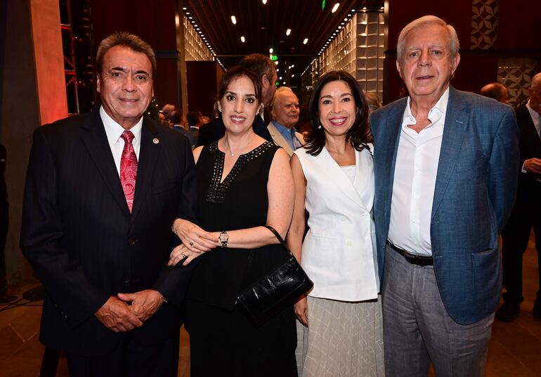 Agustín Magallanes, Ysabel Magallanes, Fabiola Recalde y Esteban Morábito.
