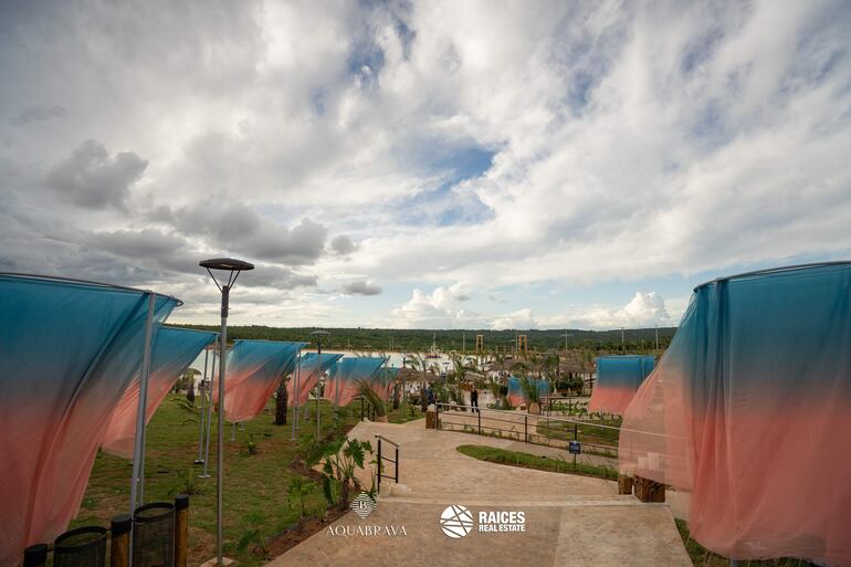 Aquabrava avanza hacia convertirse en el primer barrio cerrado del Paraguay con certificación LEED, reflejando su compromiso con la sostenibilidad.