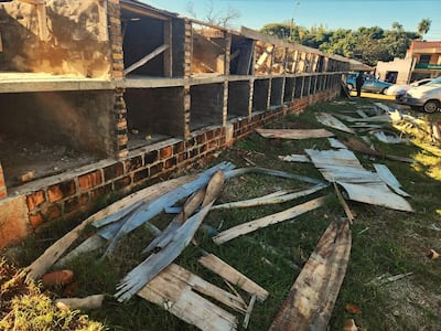 Un solitario obrero retomó esta semana los trabajos en el cementerio de Paraguarí.