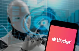 La aplicación de citas Tinder anunció que incorporará más inteligencia artificial (IA) en su plataforma para crear ‘matches’ .