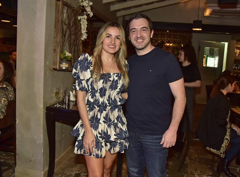 Gaby Adorno y Sebastián García.