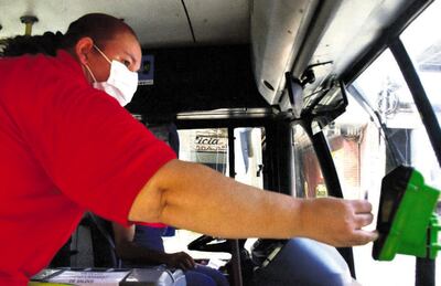 La ciudadanía se sigue quejando ante la falta de puntos de venta y recargas de las tarjetas del billetaje.