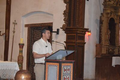 El presidente Santiago Peña anunció restauración de la sacristía del templo de Yaguarón.