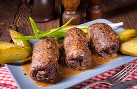 Rouladen de ternera, un plato de Alemania.