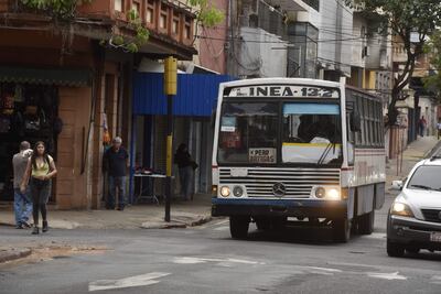 Imagen ilustrativa de una unidad de transporte público. 