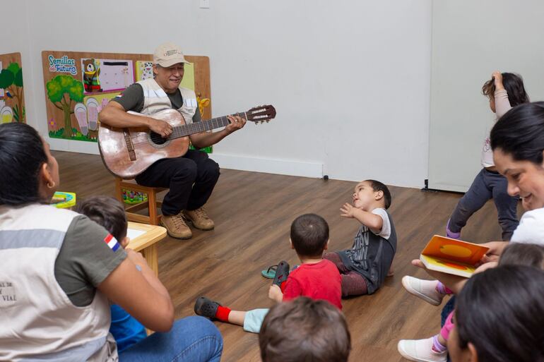 Una de las actividades dentro de los servicios del programa Semillas del Futuro. Foto: Gentileza Minna.