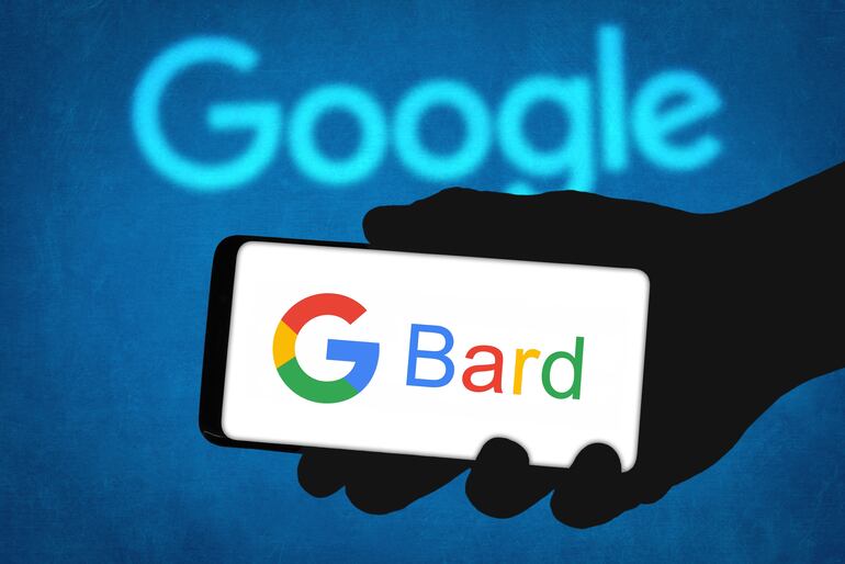 El logo de Bard, visto en la pantalla de un teléfono celular.