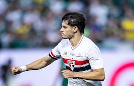 El mediocampista paraguayo, Damián Josué Bobadilla Benítez (24 años), quien actualmente milita en el São Paulo FC de Brasil