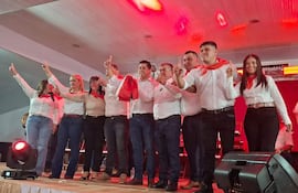 El Partido Colorado presento a candidatos a intendente y concejales municipales de Santa Rosa, Misiones.