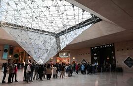 El Museo del Louvre, en París.