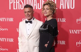 El cantautor y compositor Alejandro Sanz y su novia, la actriz Candela Márquez, se preparan para celebrar el Día de los Enamorados.