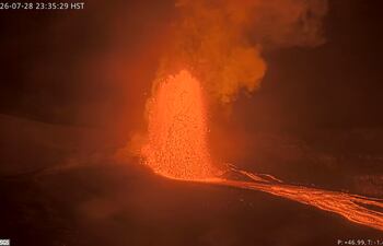 Volcán Kilauea, Hawái. Captura de pantalla de la transmisión en vivo por YouTube el 28-07-2026.