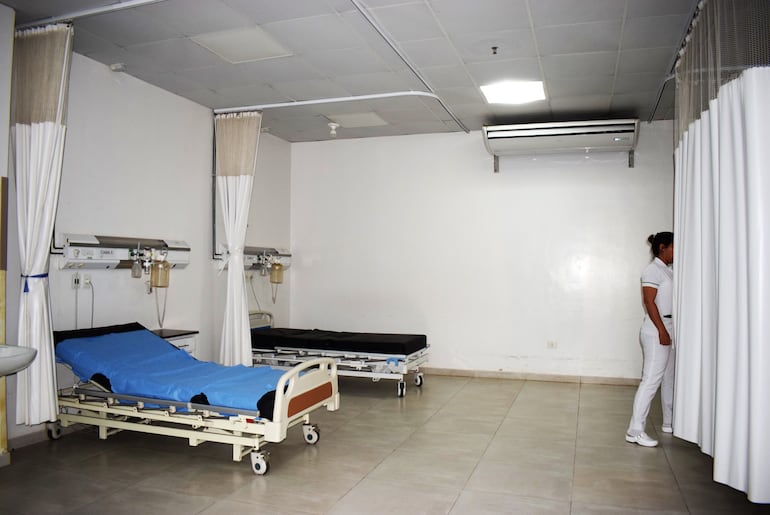 Los pacientes que requieren ambulancia deben esperar a que llegue desde otra unidad sanitaria.