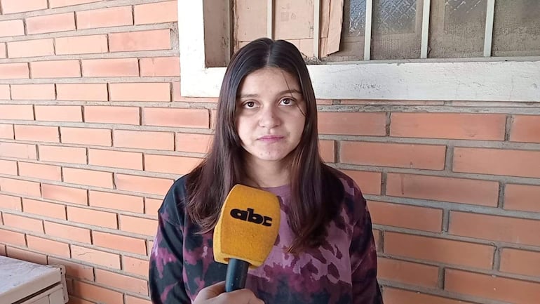 Yoselin Aguilar, joven madre, solicita ayuda para costear estudios y medicamentos de su bebé en UTI de Villarrica.