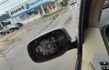 Robos de accesorios de vehículos se repiten en Fernando de la Mora.