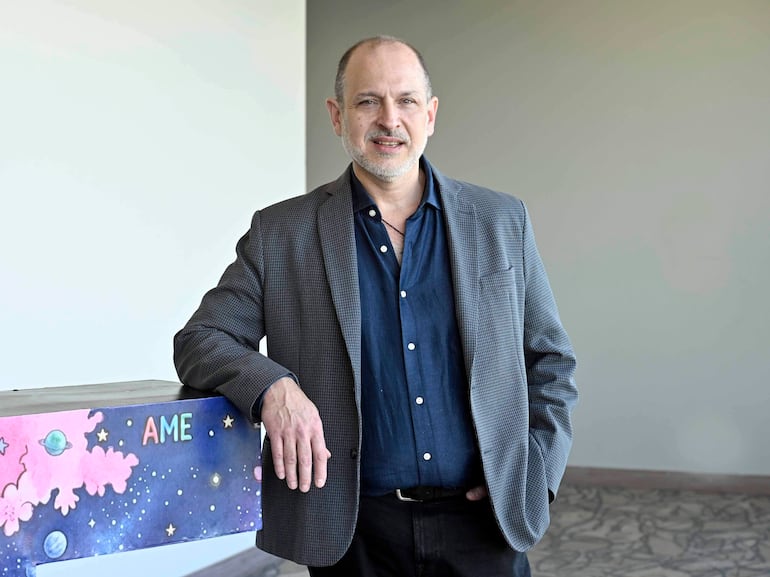 El Dr. Javier Muntadas destaca la importancia de incorporar la AME a los programas de pesquisa neonatal para lograr un diagnóstico y tratamiento oportunos.