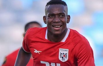 El panameño Tomás Abdiel Rodríguez Mena (26 años), protagonista de la novela entre Sporting San Miguelito y Olimpia en el mercado de pases.