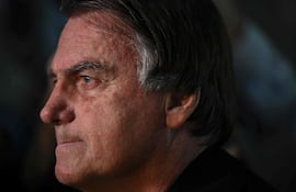 El expresidente brasileño Jair Bolsonaro, condenado a 27 años por intento de golpe de Estado, presenta una “buena evolución” tras la cirugía en el hombro derecho.