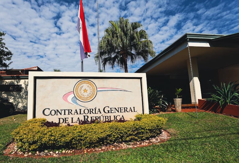 Estas son las 30 instituciones públicas y municipales denunciadas por Contraloría