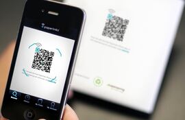 Los supermercados, estaciones de servicio y restaurantes lideran el crecimiento y la adopción de los pagos con QR.