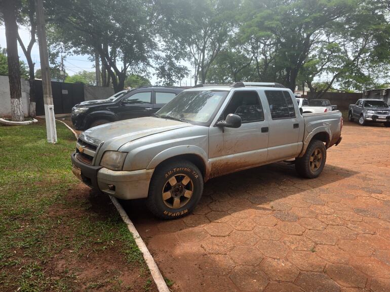 Uno de los vehículos incautados durante el operativo en Amambay.