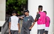El argentino Pablo Andrés Sánchez, el popular "Vitamina", dirigiendo la sesión de entrenamiento del plantel franjeado, desarrollado en la Villa Olimpia.