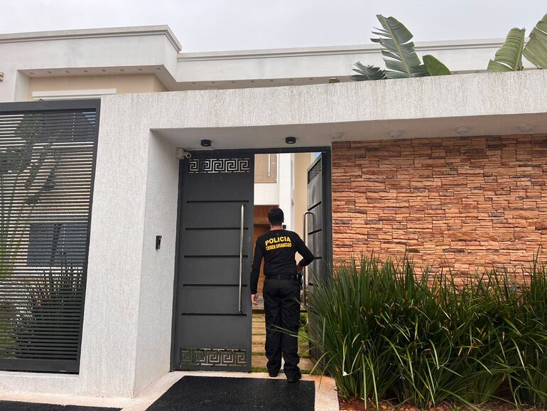 Residencia donde vive Wilfrido Cáceres, ubicada en San Lorenzo, y que fue allanada en mayo pasado.