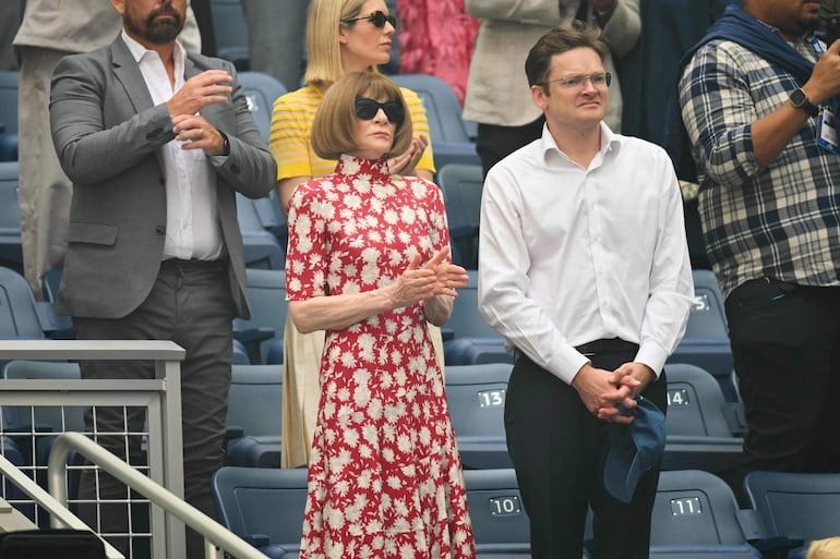 Anna Wintour también estuvo presente en la final individual masculina del torneo de tenis US Open en el USTA Billie Jean King National Tennis Center de Nueva York. (ANGELA WEISS / AFP)