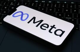 Fotografía de archivo del 09 de Junio del 2026 que muestra el logotipo de Meta en un teléfono móvil en Liverpool (Reino Unido).