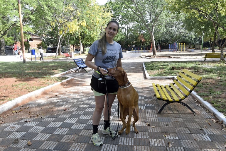 Lugar es aprovechado por vecinos para pasear a sus mascotas.