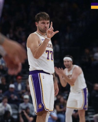 El esloveno Luka Doncic anotó 52 puntos esta noche. Un nuevo registro con los Lakers.
