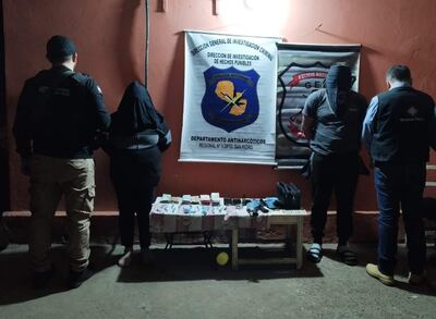 Las personas detenidas se encuentran recluidas en la comisaría 8ª de Santaní por disposición del fiscal interviniente