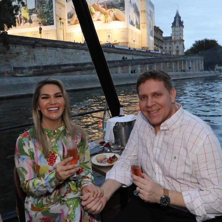 La diputada cartista Johana Vega y su pareja, el actual titular de Petropar, Eddie Jara.