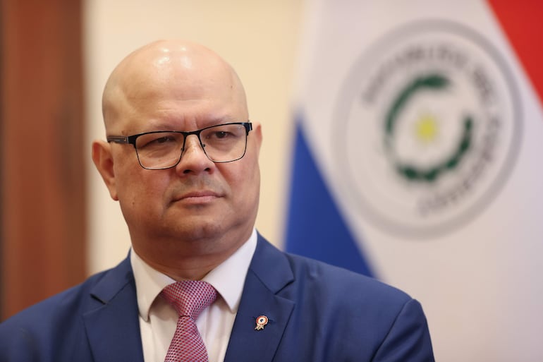 Farmacéuticas ven como positivo nombramiento de Óscar Lovera en el MEF