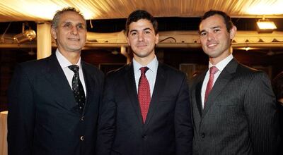 Óscar Boidanich (i), extitular de la Seprelad, junto al actual presidente electo, Santiago Peña.