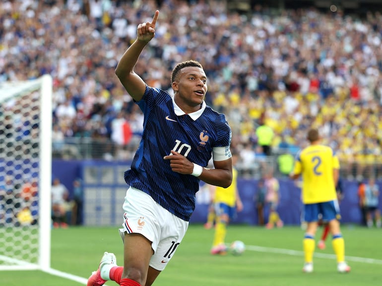 Francia golea a Suecia y se cita con Paraguay en octavos de fina - Mundial de Fútbol