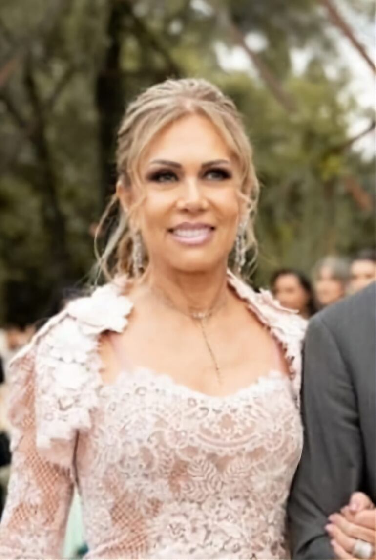 Sandra Ofelia Saldivar, consuegra del vicepresidente Pedro Alliana y funcionaria de la EBY.