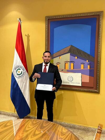 favor enviar a shell política , gracias (suplente de derlis rodríguez, david manuel jara espinoza, y derlis rodriguez y Horacio cartes)
De agodoy <agodoy@abc.com.py>
Destinatario foto <foto@abc.com.py>
Fecha 03-08-2025 11:07 03-08-2025