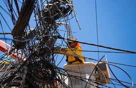 Obras de cableado subterraneo de la ANDE. (Imagen de referencia)