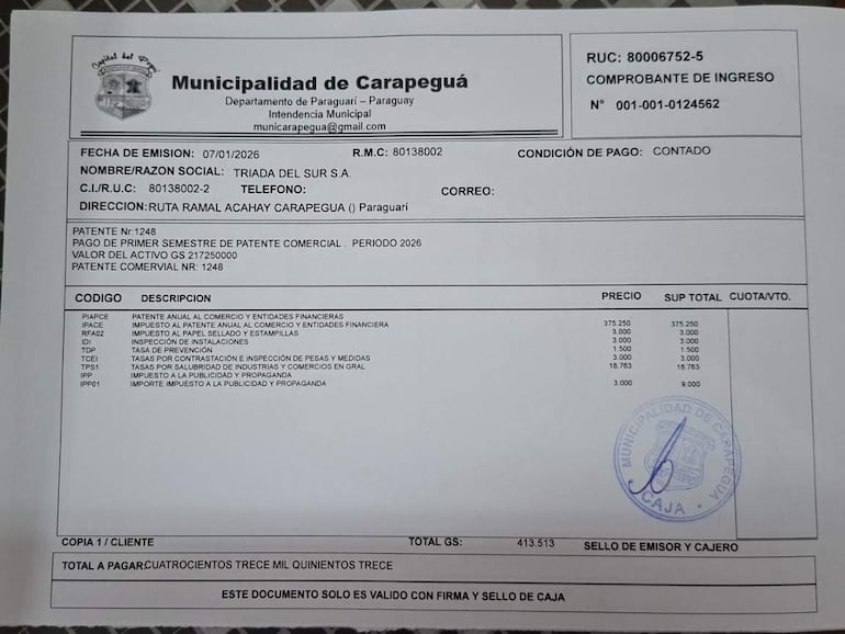 Uno de los responsables de la fábrica de abono, Emilio Valiente, aseguró que la empresa está al día con los impuestos y cumple las leyes sanitarias y ambientales.