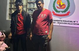 Elvis Adriano Ibáñez Sanabria (20 años) y Leandro Javier Quintana Benítez (30 años), los dos detenidos tras hurtar hasta el inodoro de una vivienda.