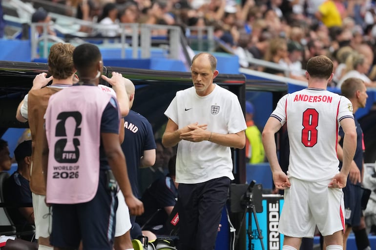 Thomas Tuchel reacciona durante el partido contra Francia.