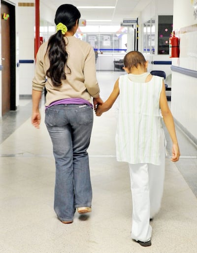 La leucemia mieloide aguda puede afectar a personas de cualquier edad.