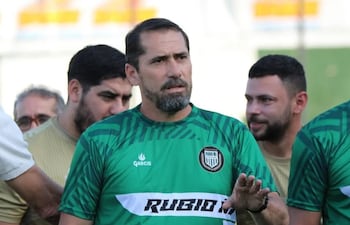 El entrenador Gustavo Eliseo Morínigo Vázquez (48 años), durante su presentación en la conducción técnica de Rubio Ñu.