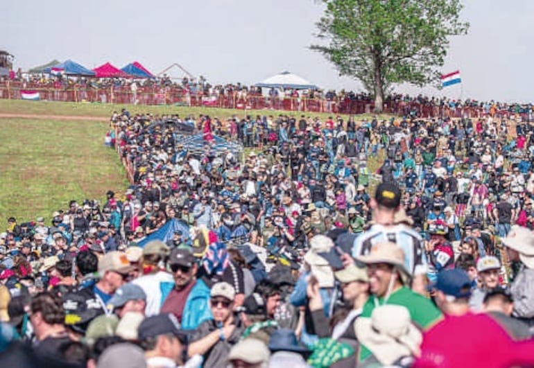 Gran marco de público en un evento de talla mundial.