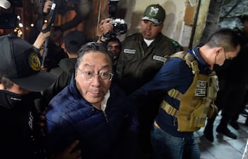 Un juez dispuso este viernes la detención preventiva por cinco meses del expresidente de Bolivia, Luis Arce.