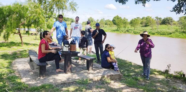 
Este sitio turístico corresponde al Alojamiento y Pesca Don Gilberto de la ciudad de Villa del Rosario 