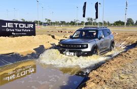 En la Costanera de Asunción, se tuvo un increíble test drive de Jetour.